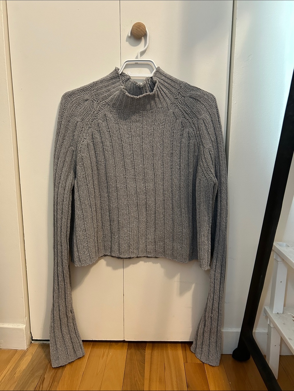 American Eagle Outfitters Grey Ribbed Mock Neck Sweater